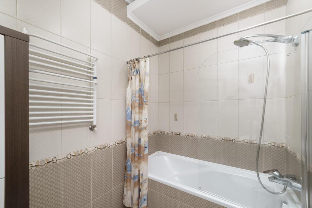 Katerynyska 2 Level Apartment With Sauna 敖德萨 外观 照片