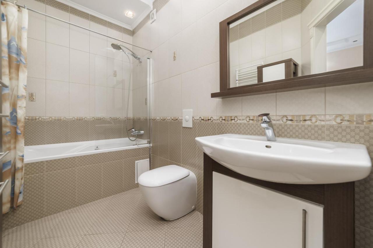 Katerynyska 2 Level Apartment With Sauna 敖德萨 外观 照片