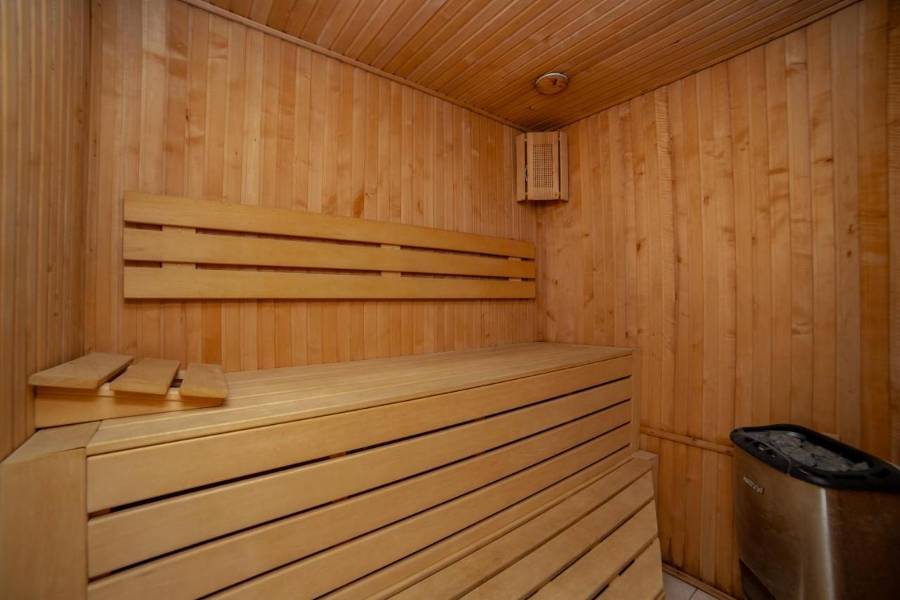 Katerynyska 2 Level Apartment With Sauna 敖德萨 外观 照片